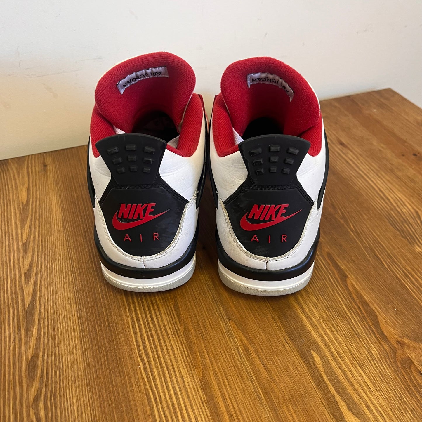 AIR JORDAN 4 FIRE RED 2020 (GS) UK6 (USED)