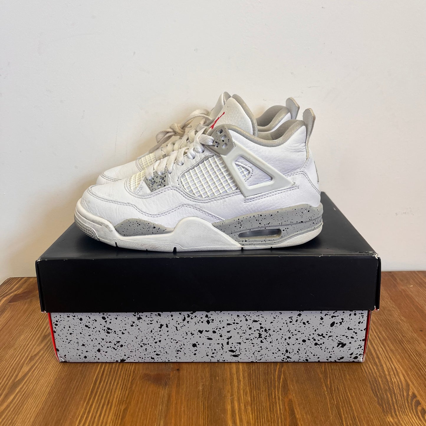 AIR JORDAN 4 WHITE OREO (GS) UK4 (USED)