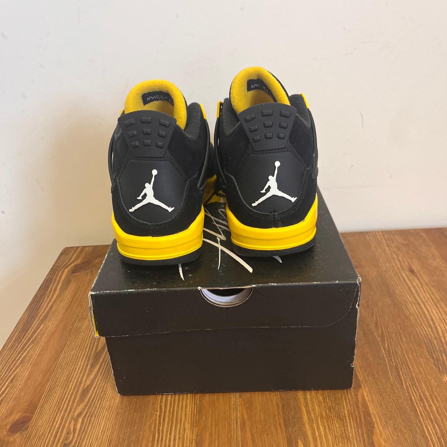 AIR JORDAN 4 YELLOW THUNDER (GS) UK4 (USED)