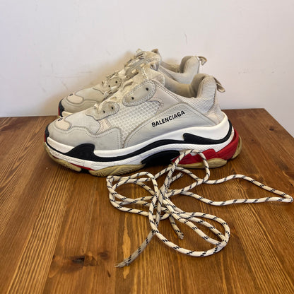 BALENCIAGA TRIPLE S WHITE BLACK RED UK9 (USED)