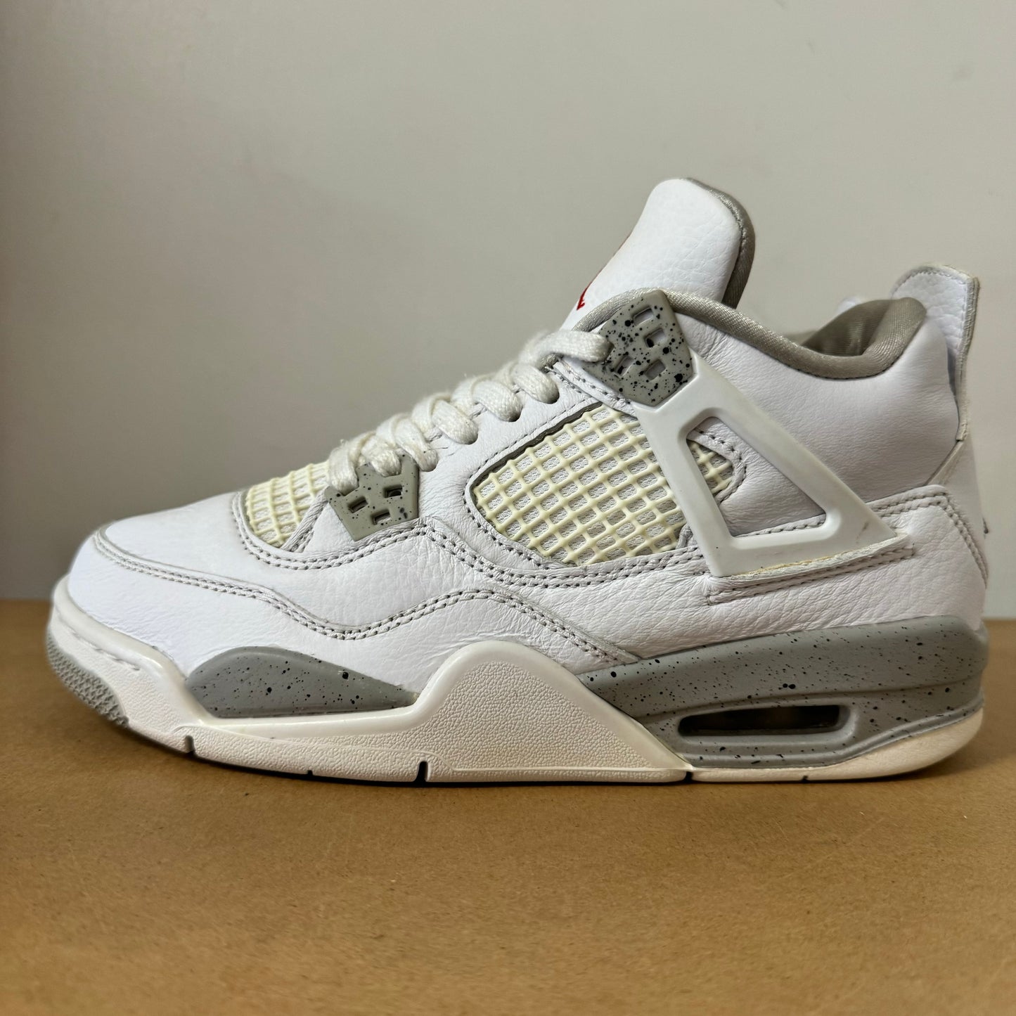 AIR JORDAN 4 WHITE OREO (GS) UK4.5 (USED)