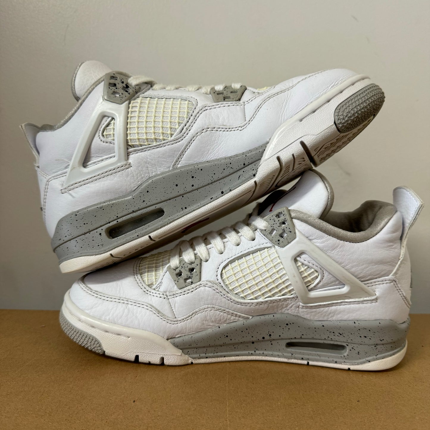 AIR JORDAN 4 WHITE OREO (GS) UK4.5 (USED)