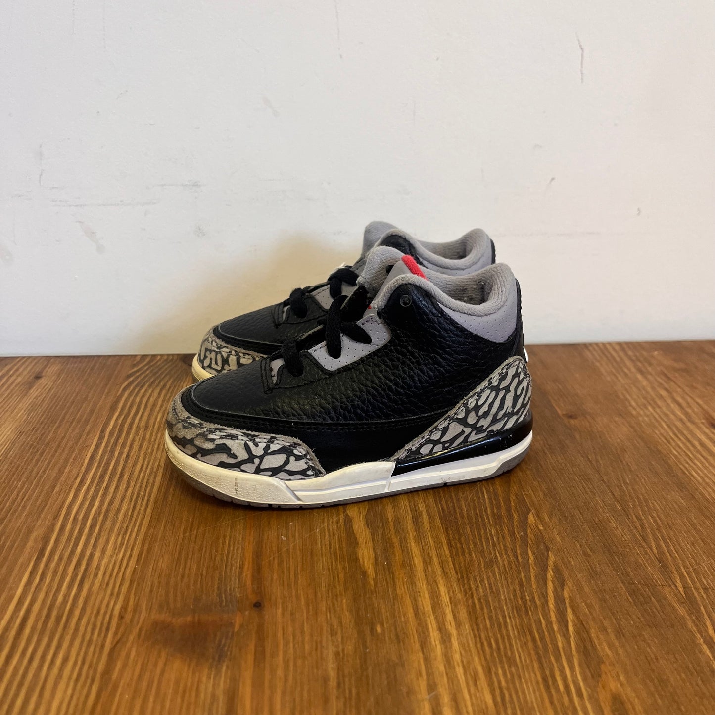 AIR JORDAN 3 BLACK CEMENT (TD) UK5.5 (USED)