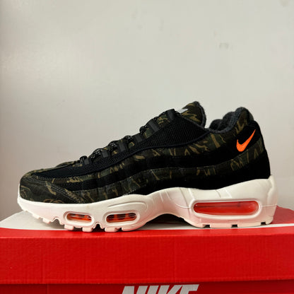 NIKE AIR MAX 95 CARHARTT UK8 (NEW)