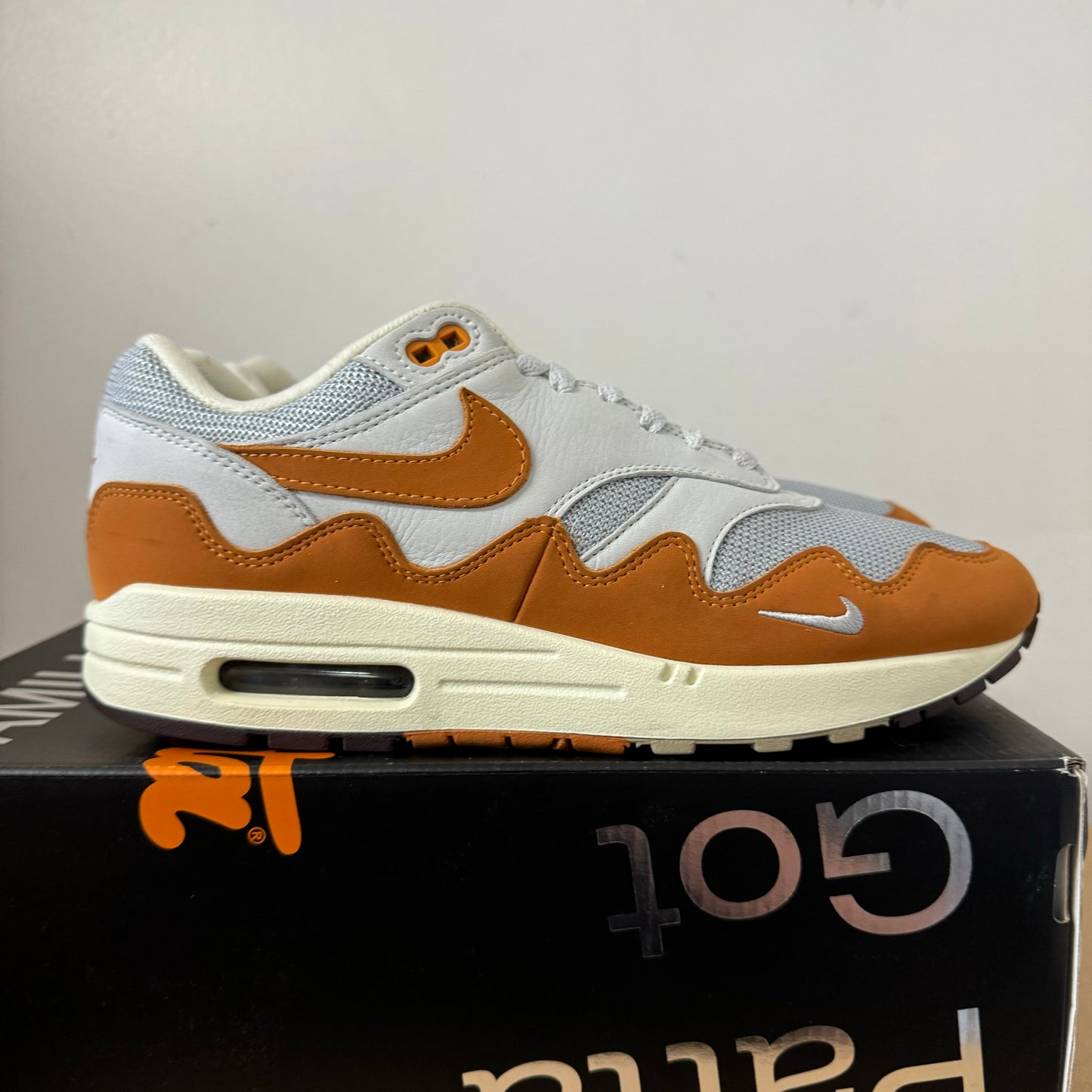 NIKE AIR MAX 1 PATTA MONARCH UK7.5 (USED)