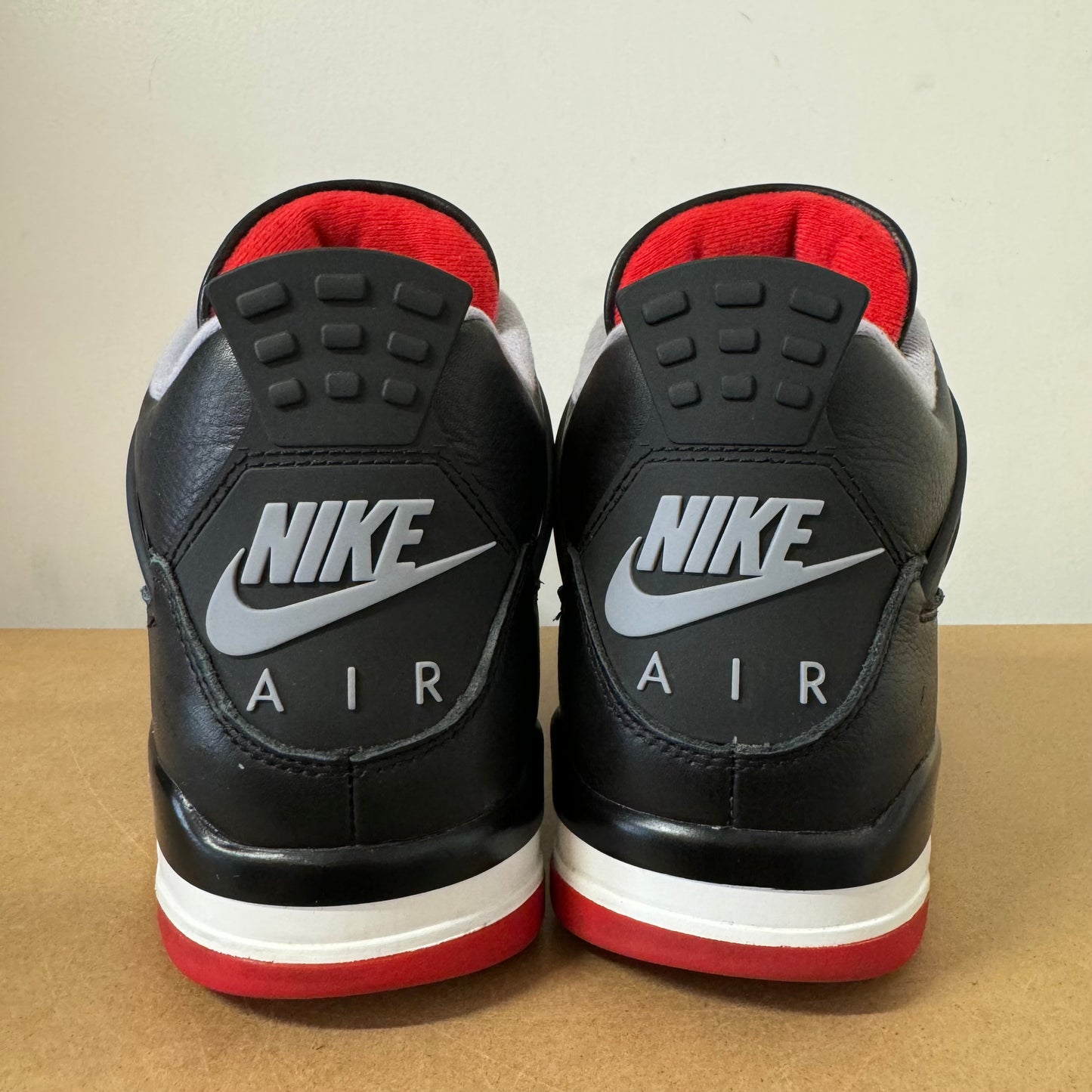 AIR JORDAN 4 BRED REIMAGINED UK9 (USED)