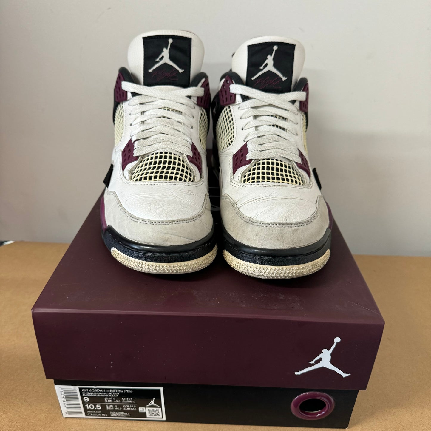 AIR JORDAN 4 PSG UK8 (USED)