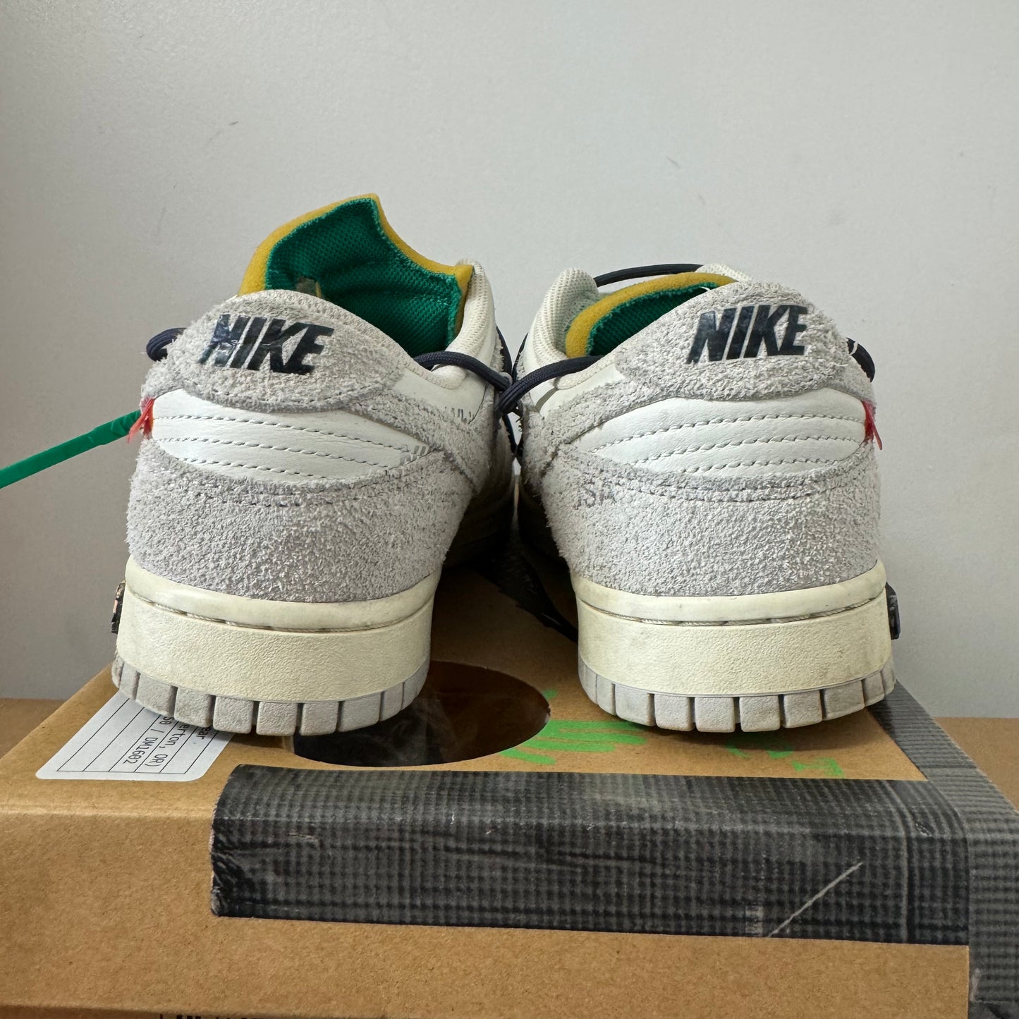 OFF-WHITE X NIKE DUNK LOW LOT 20 UK8 (USED)