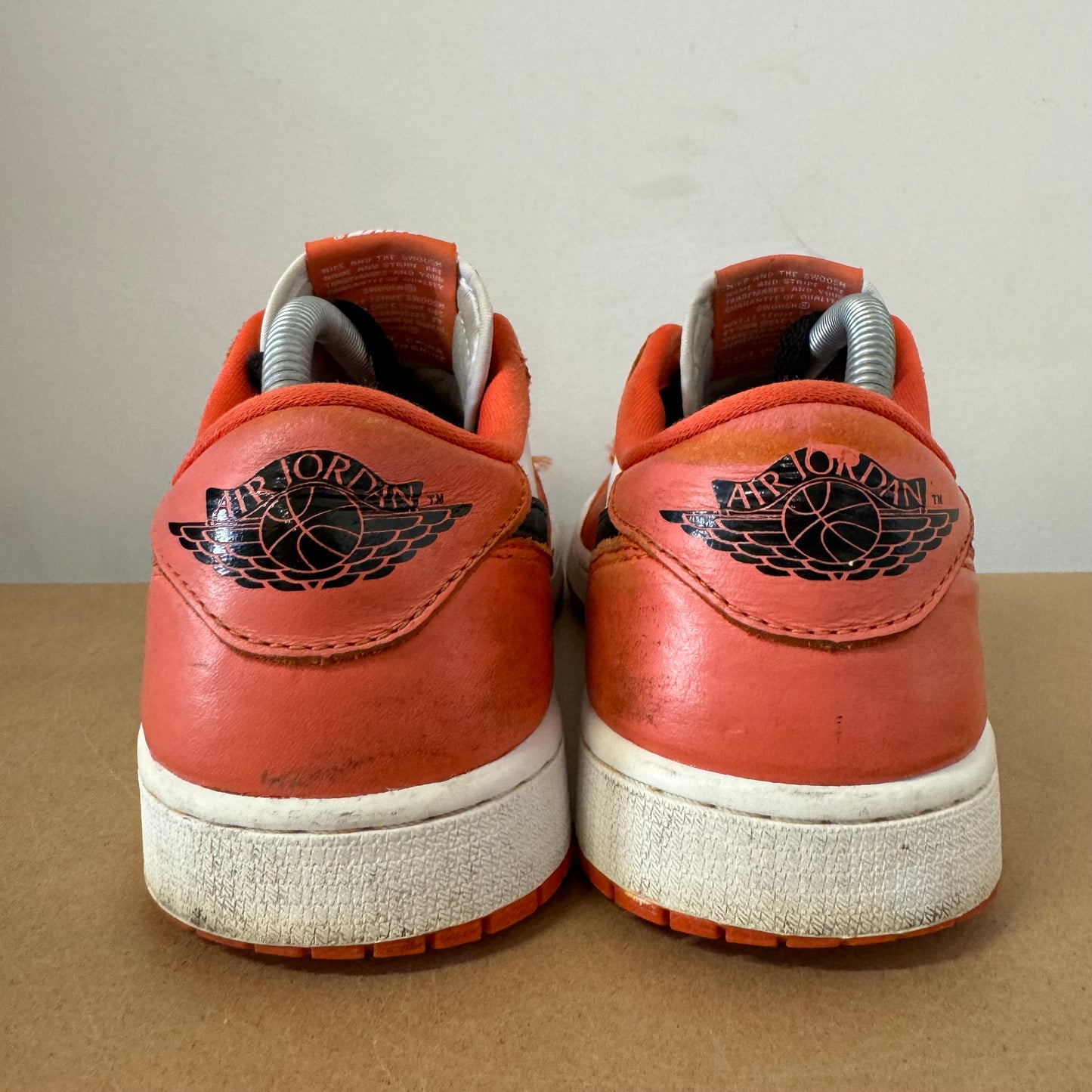 AIR JORDAN 1 LOW STARFISH UK8 (USED)