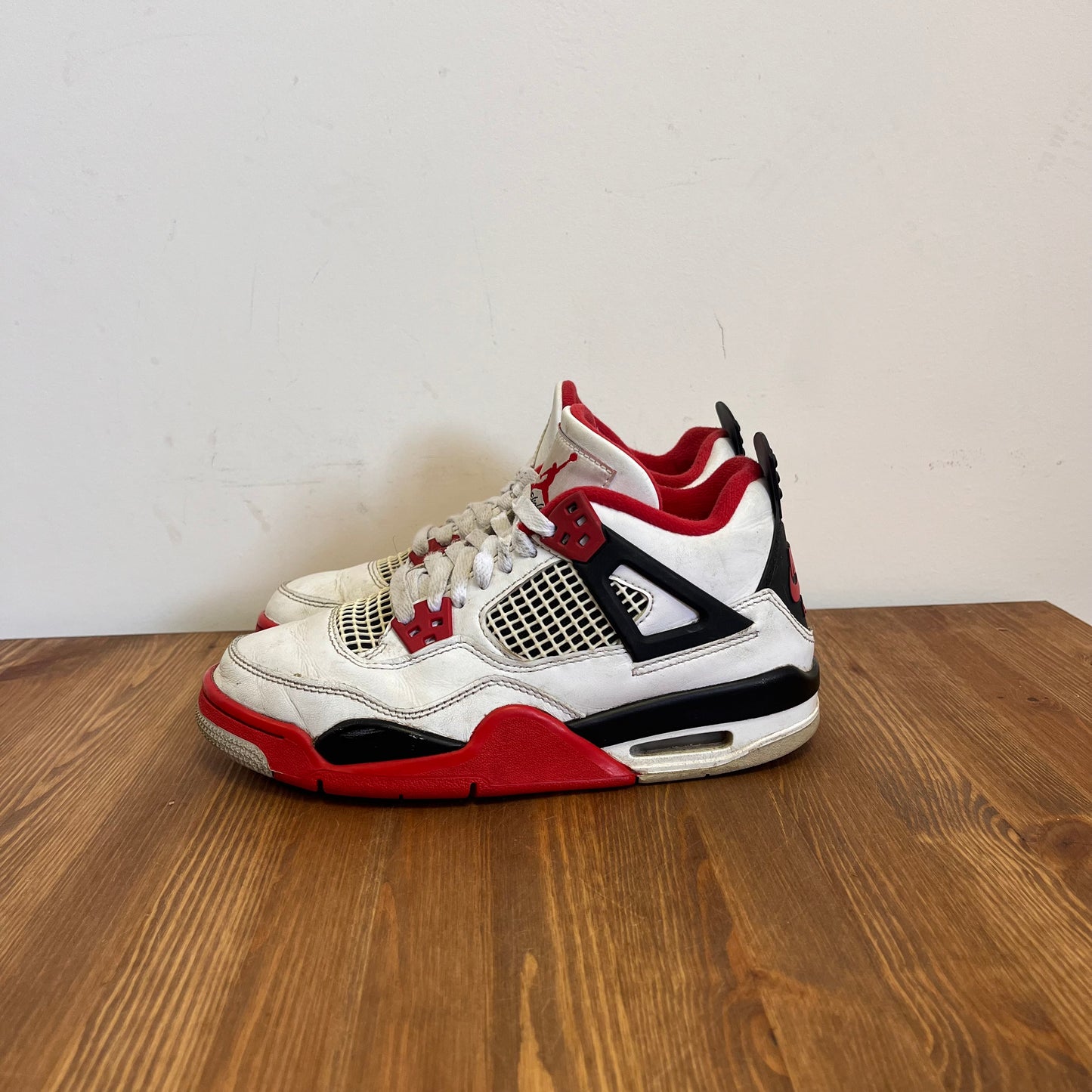 AIR JORDAN 4 FIRE 2020 (GS) UK4 (USED)