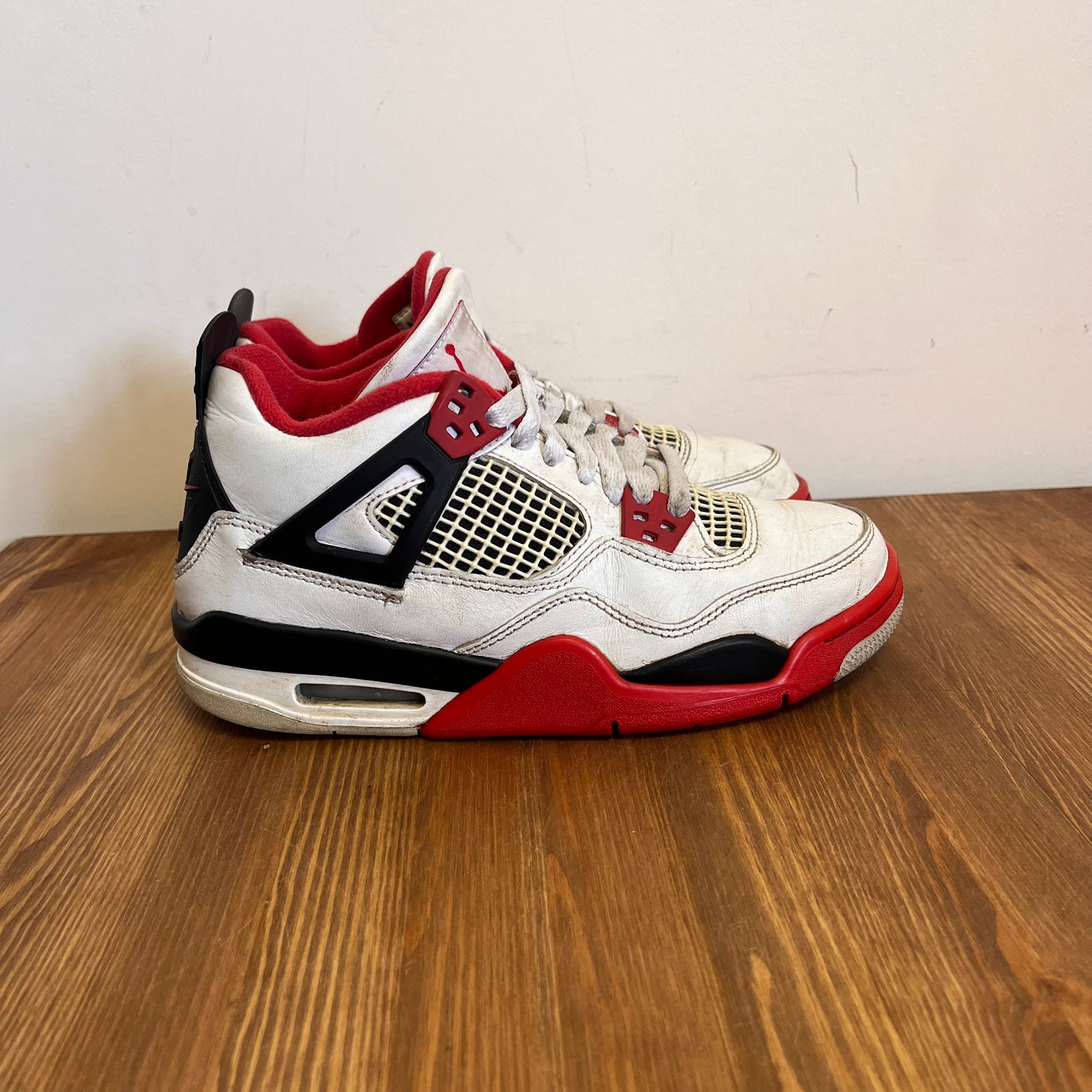 AIR JORDAN 4 FIRE 2020 (GS) UK4 (USED)