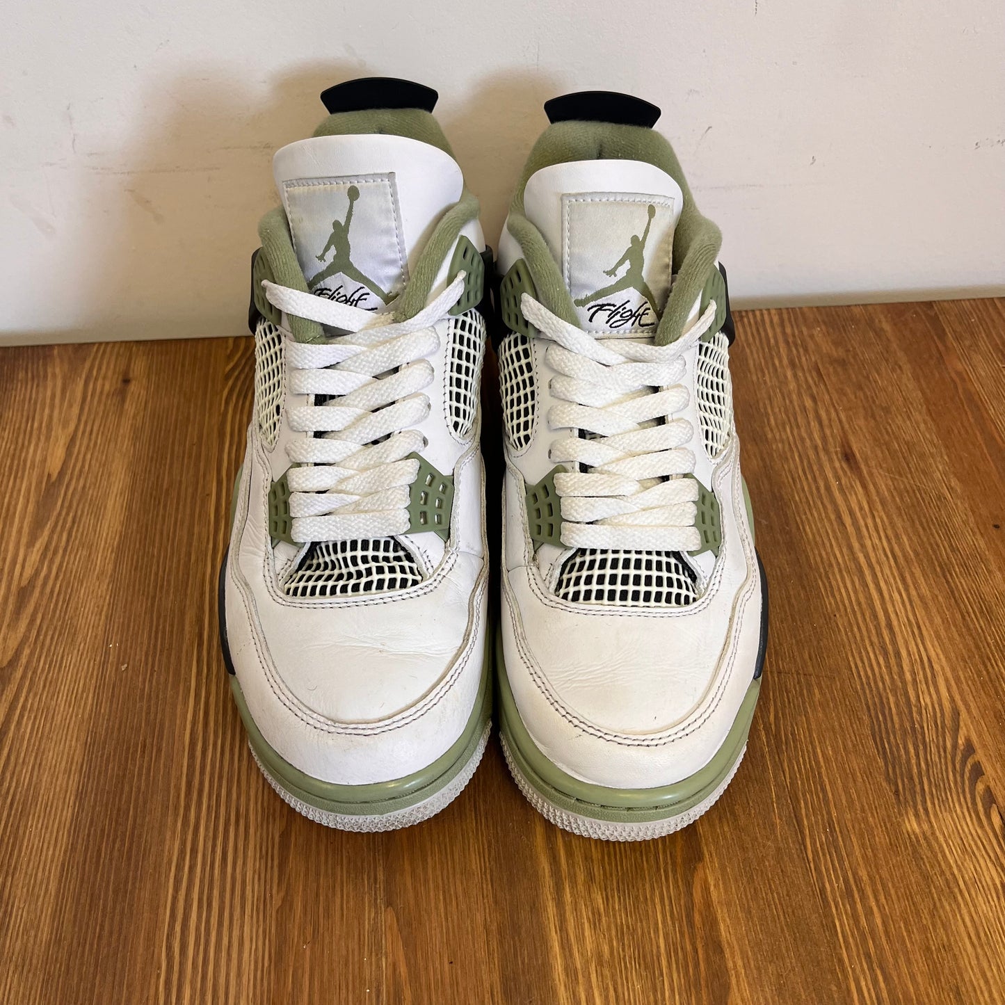 AIR JORDAN 4 SEAFOAM (W) UK6 (USED)