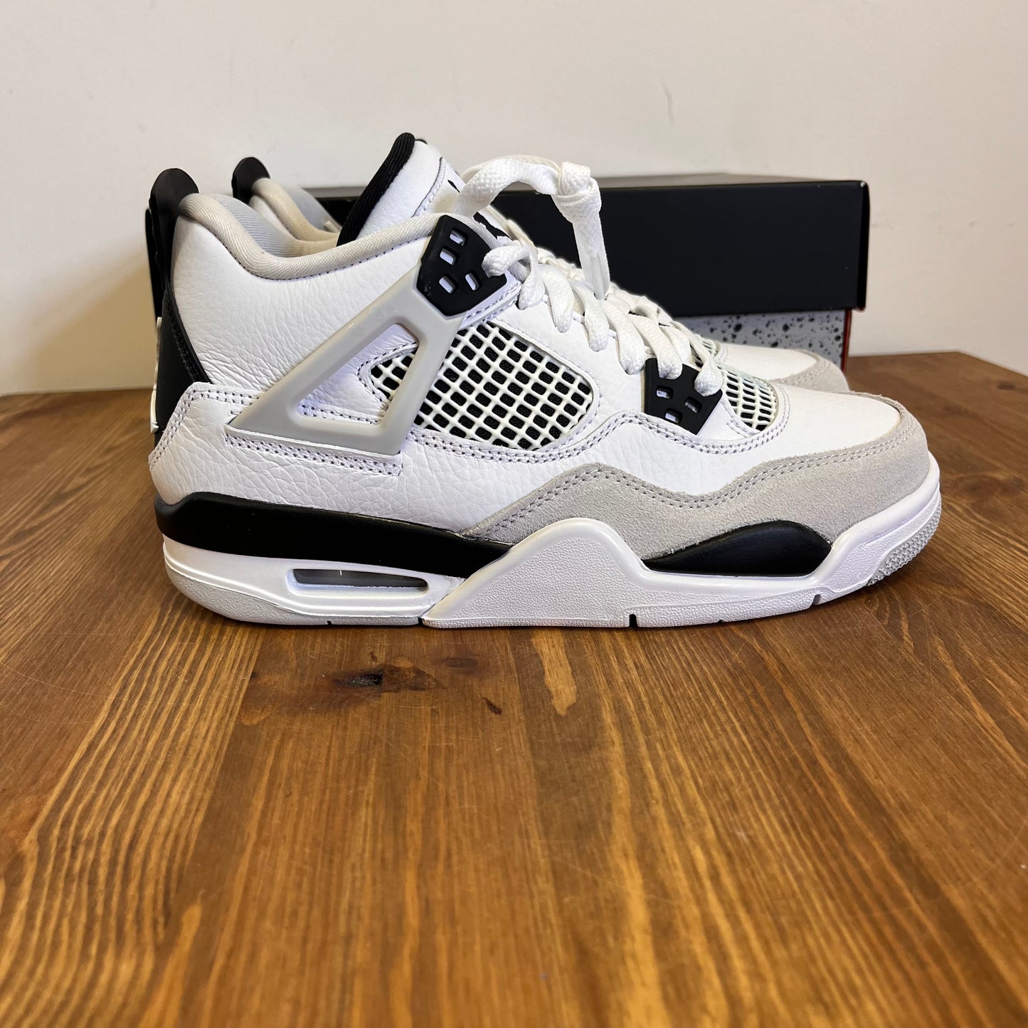 AIR JORDAN 4 MILITARY BLACK (GS) UK4 (NEW)