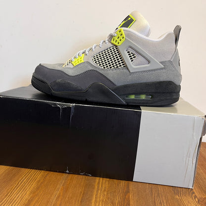 AIR JORDAN 4 NEON 95 UK9 (USED)