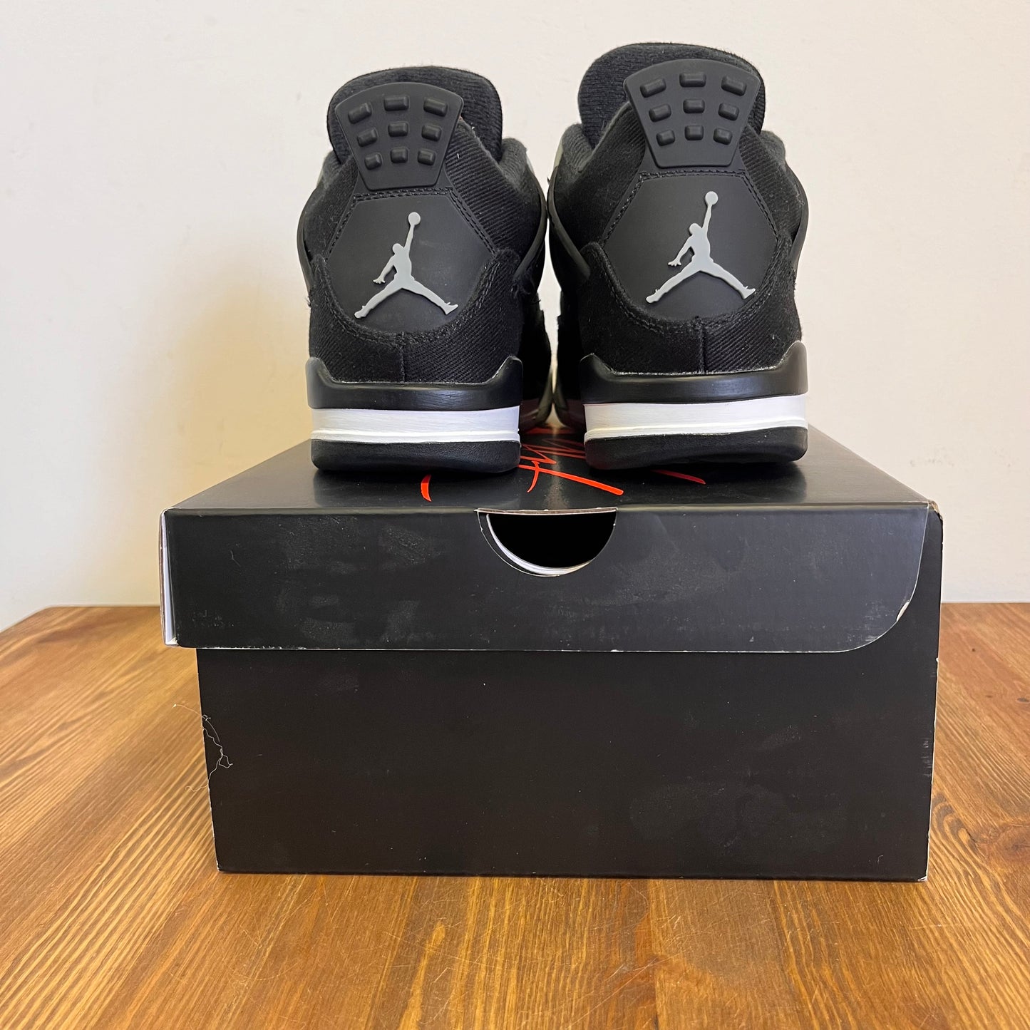 AIR JORDAN 4 BLACK CANVAS UK8 (USED)