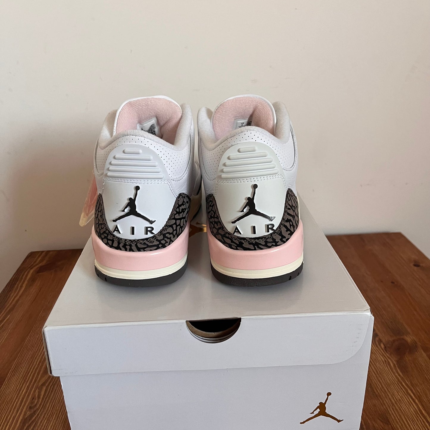 AIR JORDAN 3 NEAPOLITAN (W) UK6.5 (NEW)