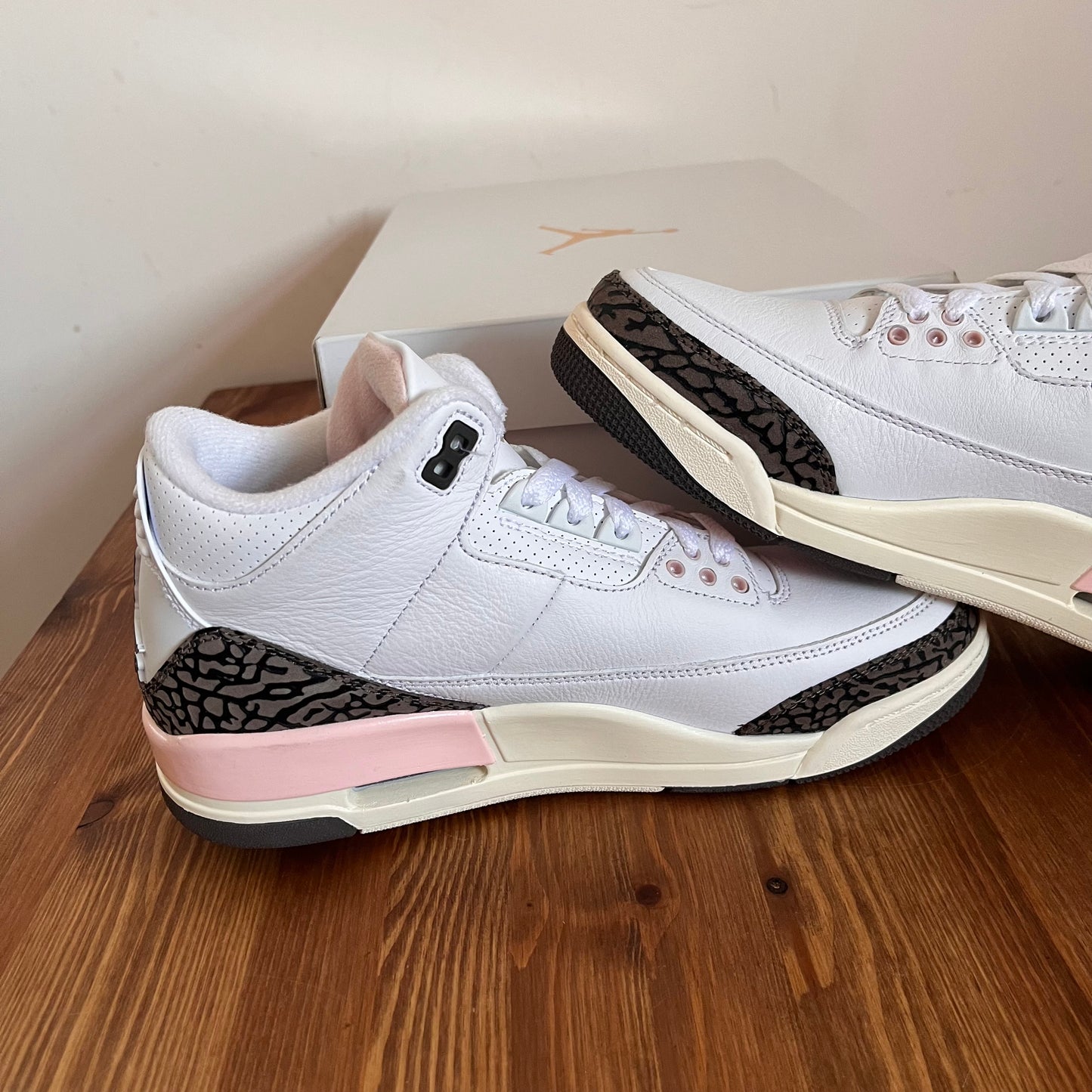 AIR JORDAN 3 NEAPOLITAN (W) UK6.5 (NEW)