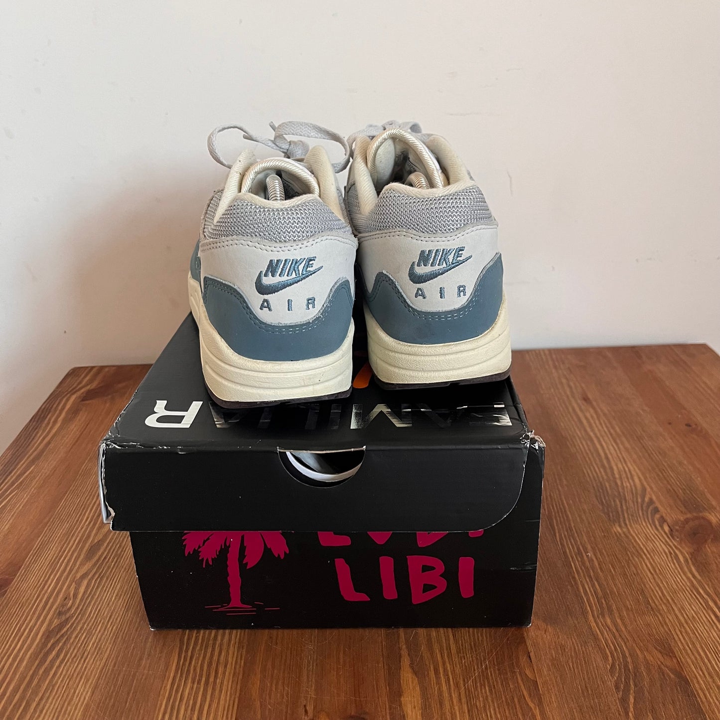 NIKE AIR MAX 1 PATTA AQUA UK8 (USED)