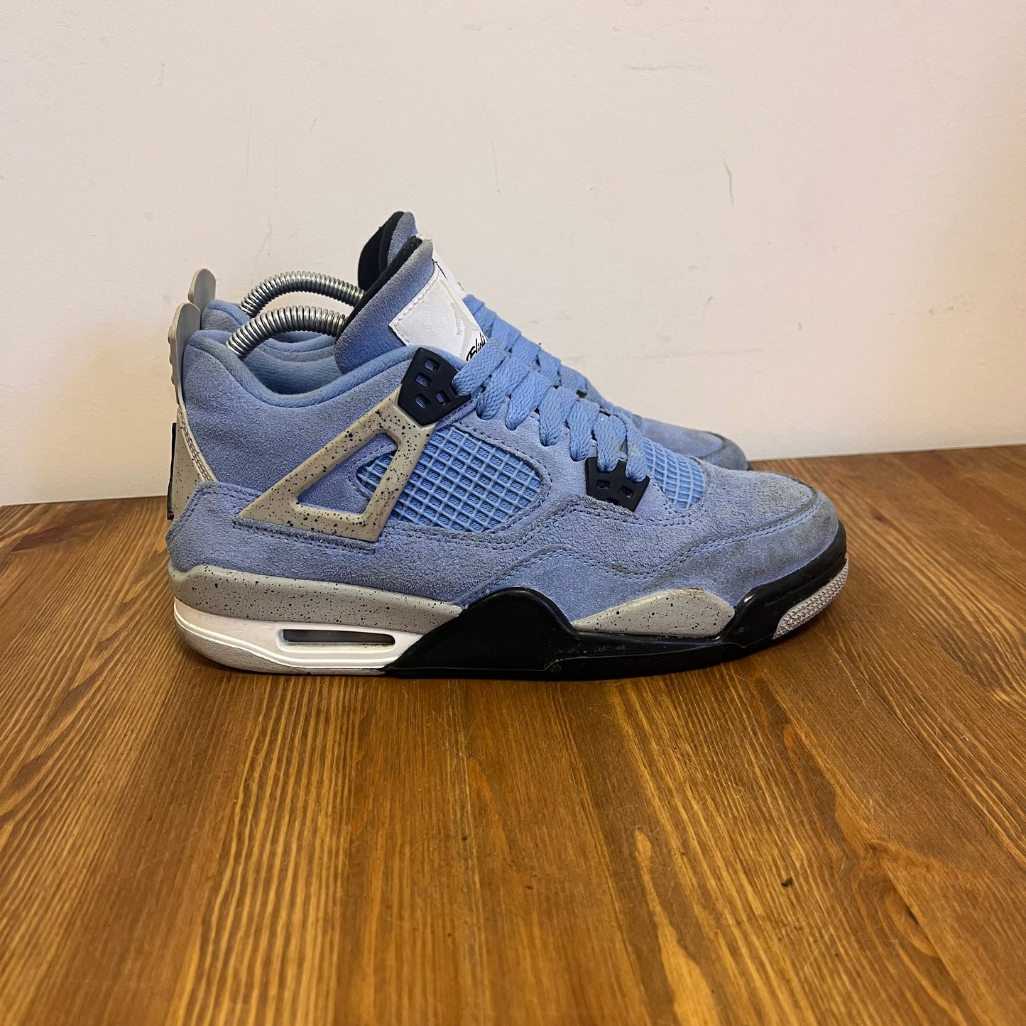 AIR JORDAN 4 UNIVERSITY BLUE (GS) UK6 (USED)