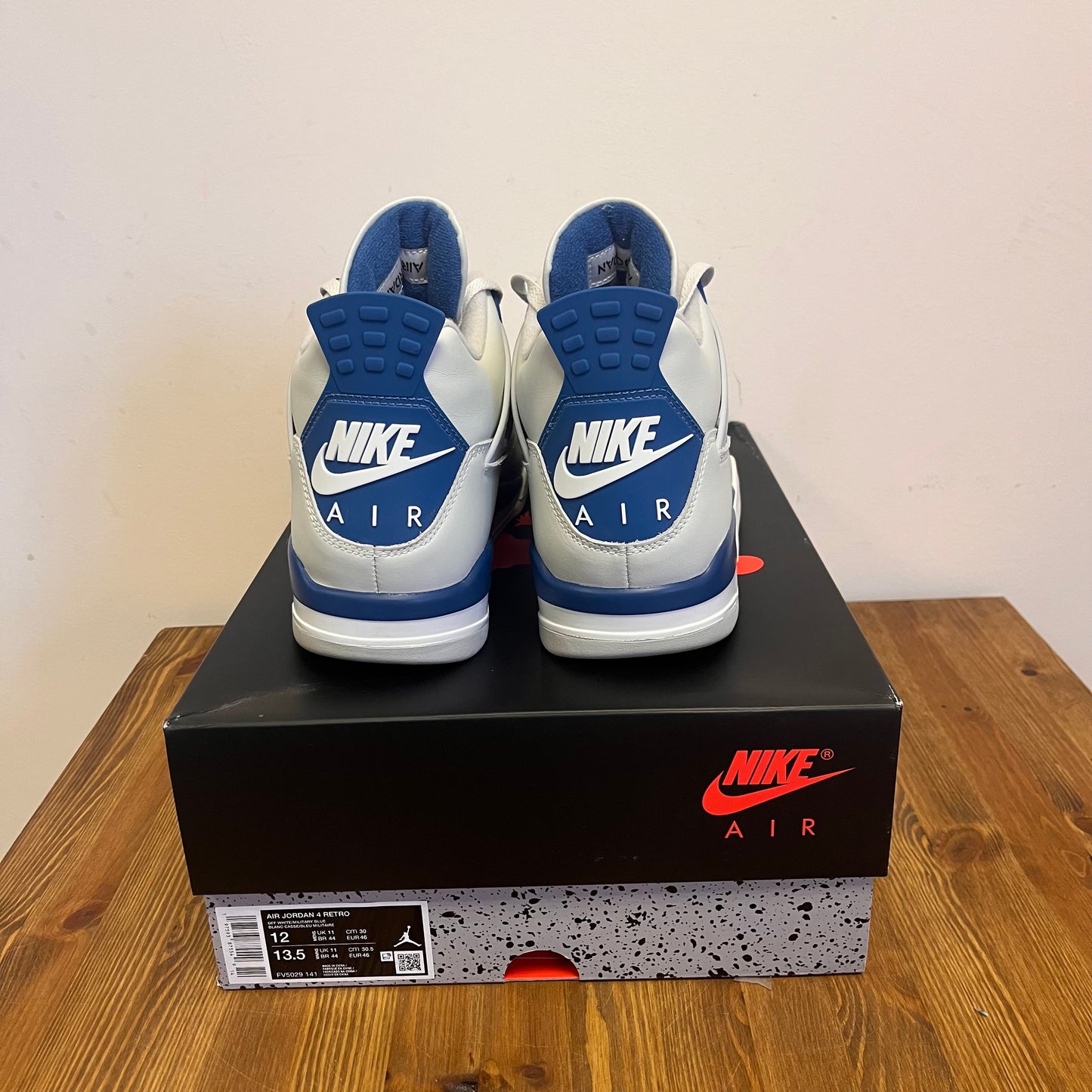 AIR JORDAN 4 INDUSTRIAL BLUE UK11 (USED)