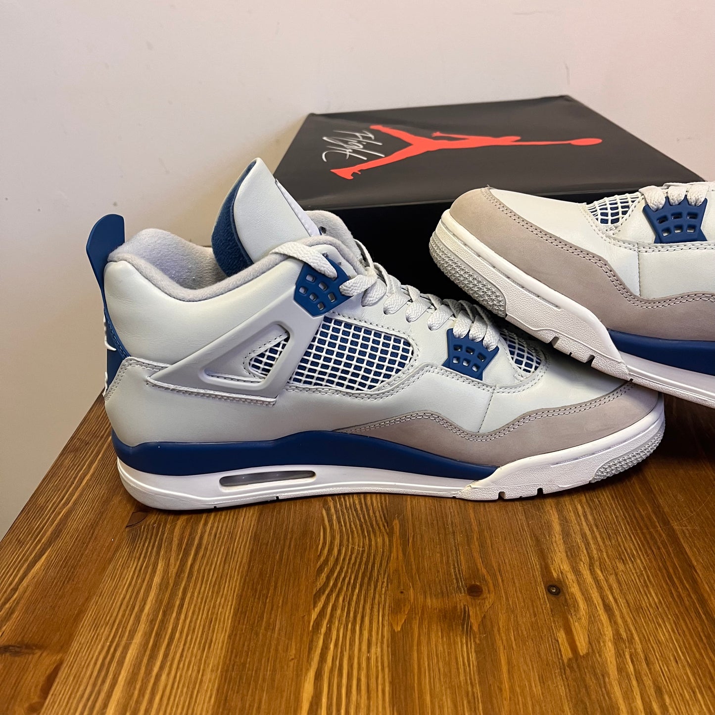 AIR JORDAN 4 INDUSTRIAL BLUE UK11 (USED)