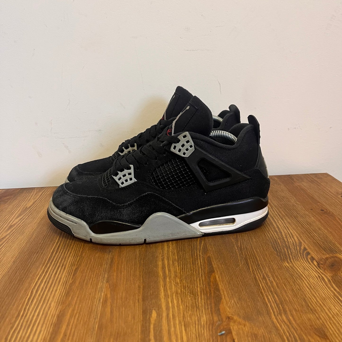 AIR JORDAN 4 BLACK CANVAS UK7.5 (USED)