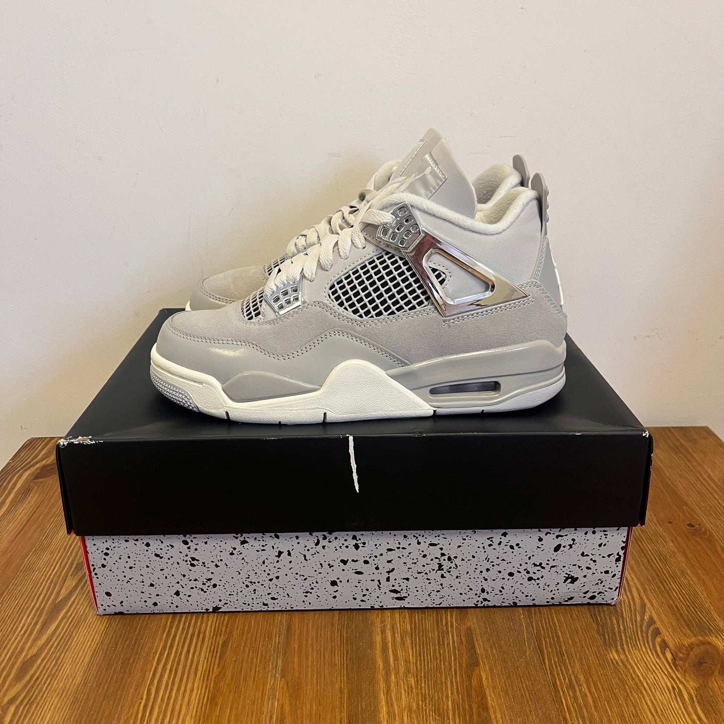 AIR JORDAN 4 FROZEN MOMENTS (W) UK4 (USED)