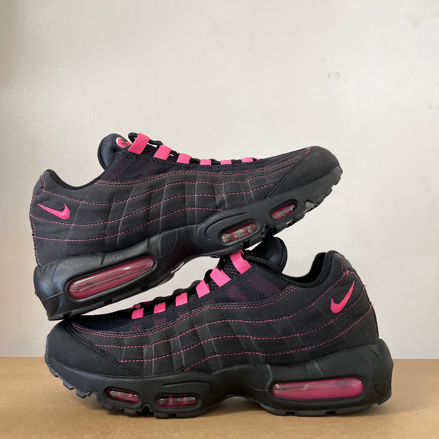 NIKE AIR MAX 95 PINK BLAST UK9.5 (USED)