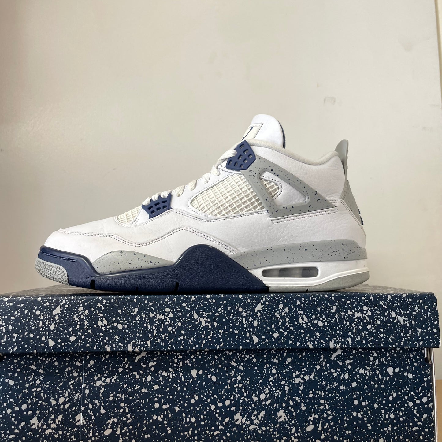 AIR JORDAN 4 MIDNIGHT NAVY UK10 (USED)