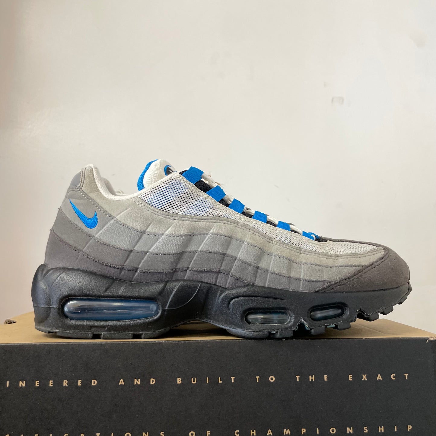 NIKE AIR MAX 95 CRYSTAL BLUE UK8.5 (USED)