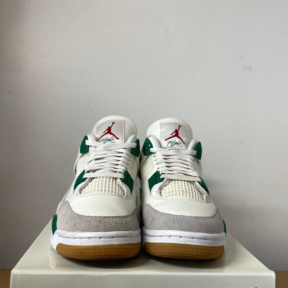 AIR JORDAN 4 SB PINE GREEN UK6.5 (USED)