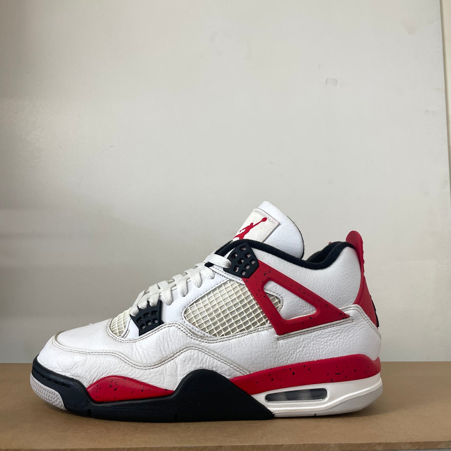 AIR JORDAN 4 RED CEMENT UK9 (USED)