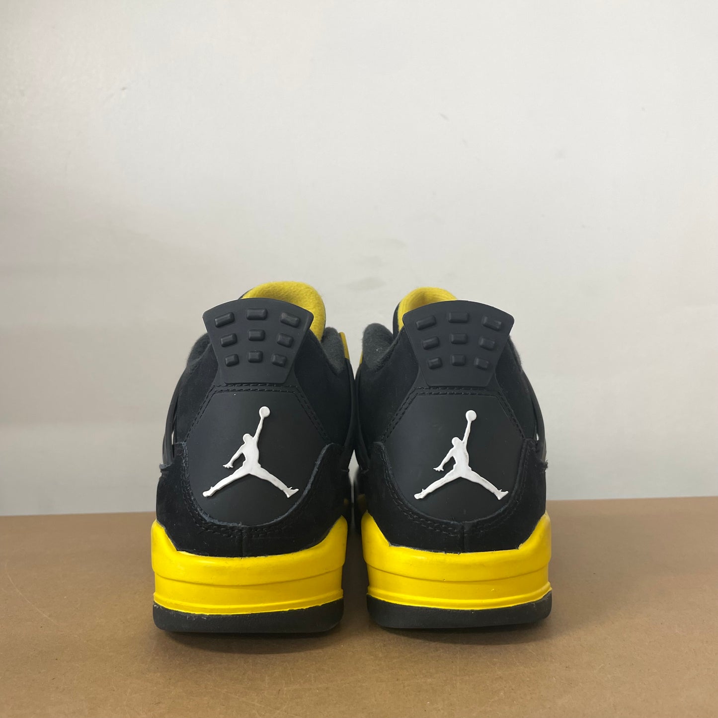 AIR JORDAN 4 YELLOW THUNDER (GS) UK3.5 (USED)