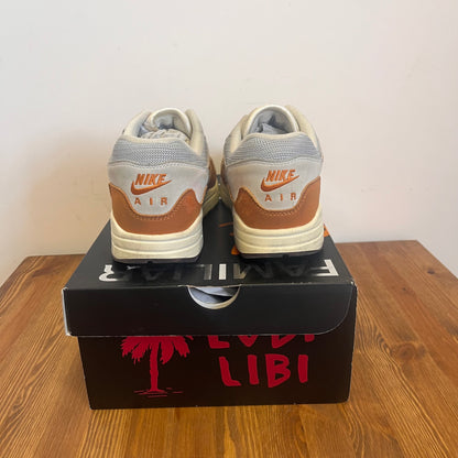 NIKE AIR MAX 1 PATTA MONARCH UK9 (USED)