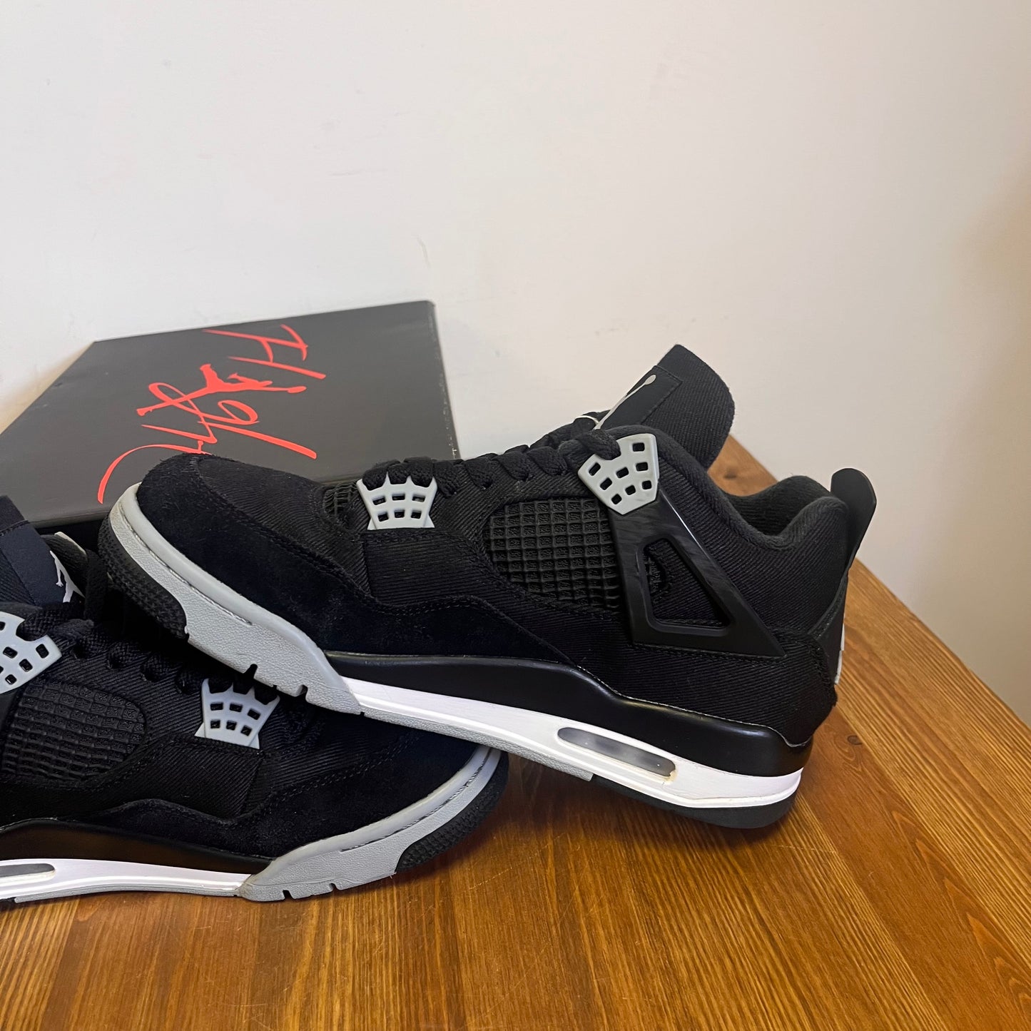 AIR JORDAN 4 BLACK CANVAS UK7 (USED)