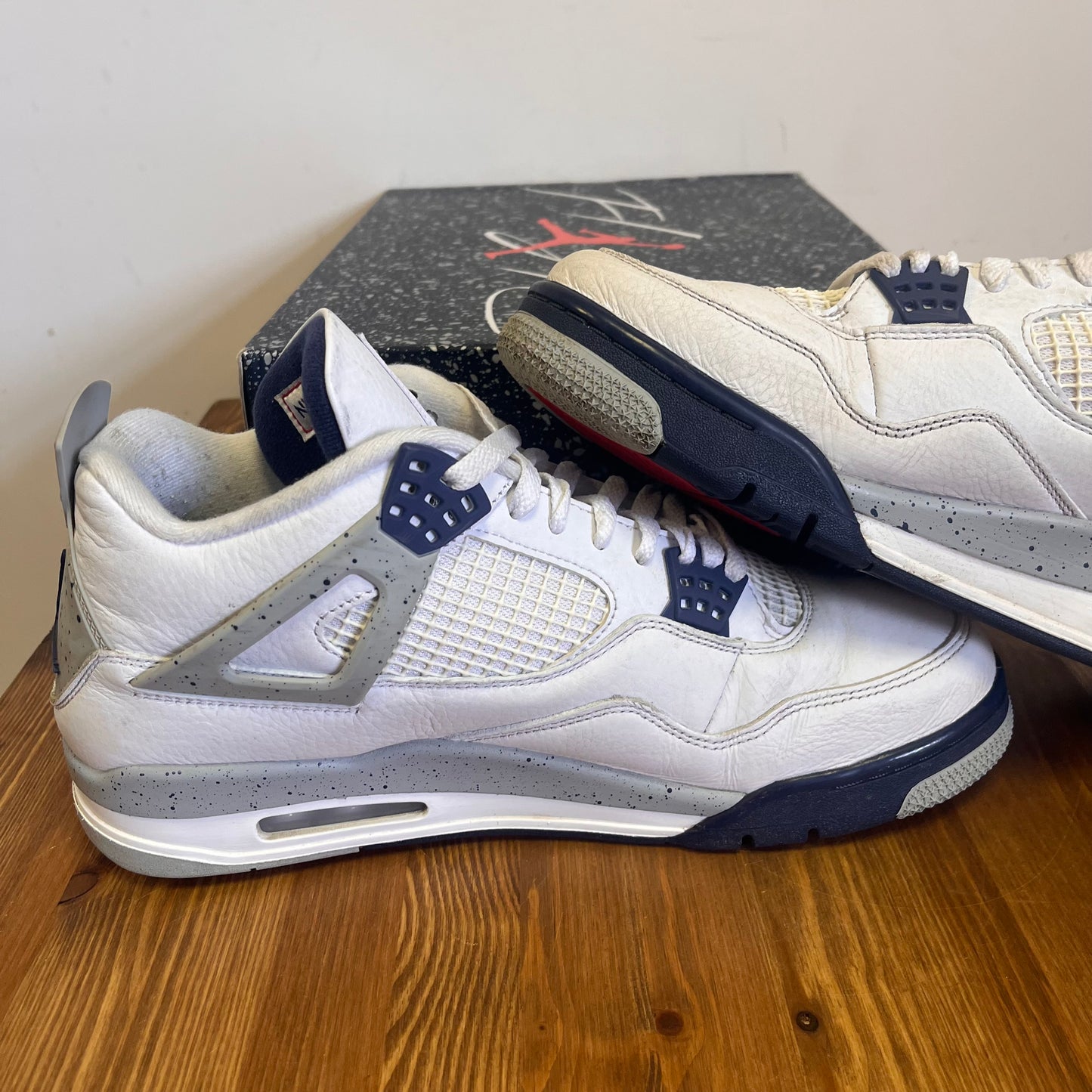 AIR JORDAN 4 MIDNIGHT NAVY UK11 (USED)