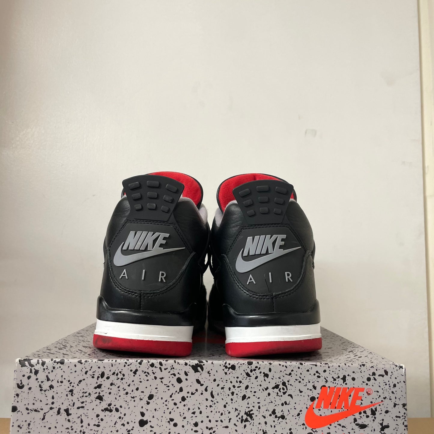 AIR JORDAN 4 BRED REIMAGINED UK10 (USED)