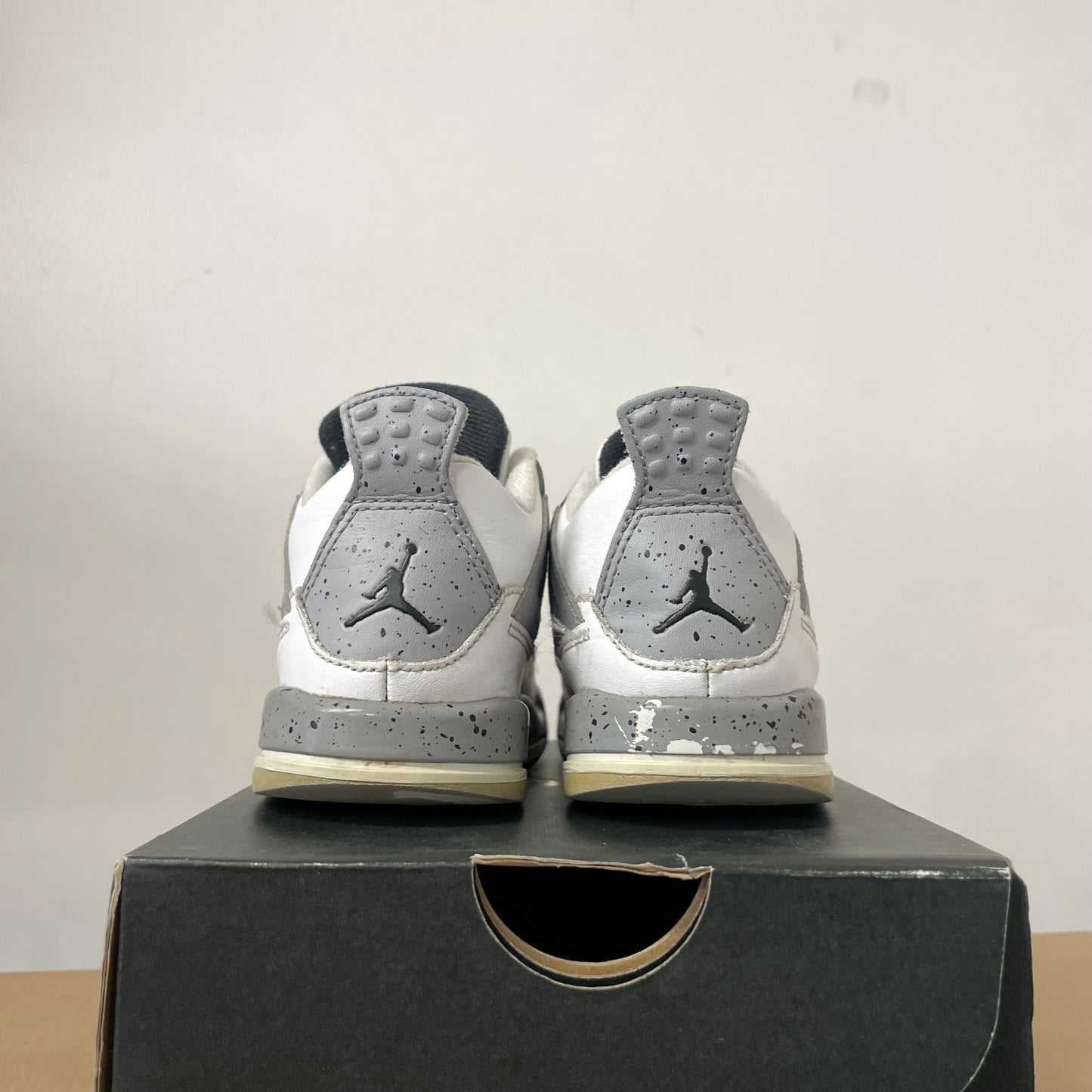 AIR JORDAN 4 WHITE CEMENT (TD) UK8.5 (USED)