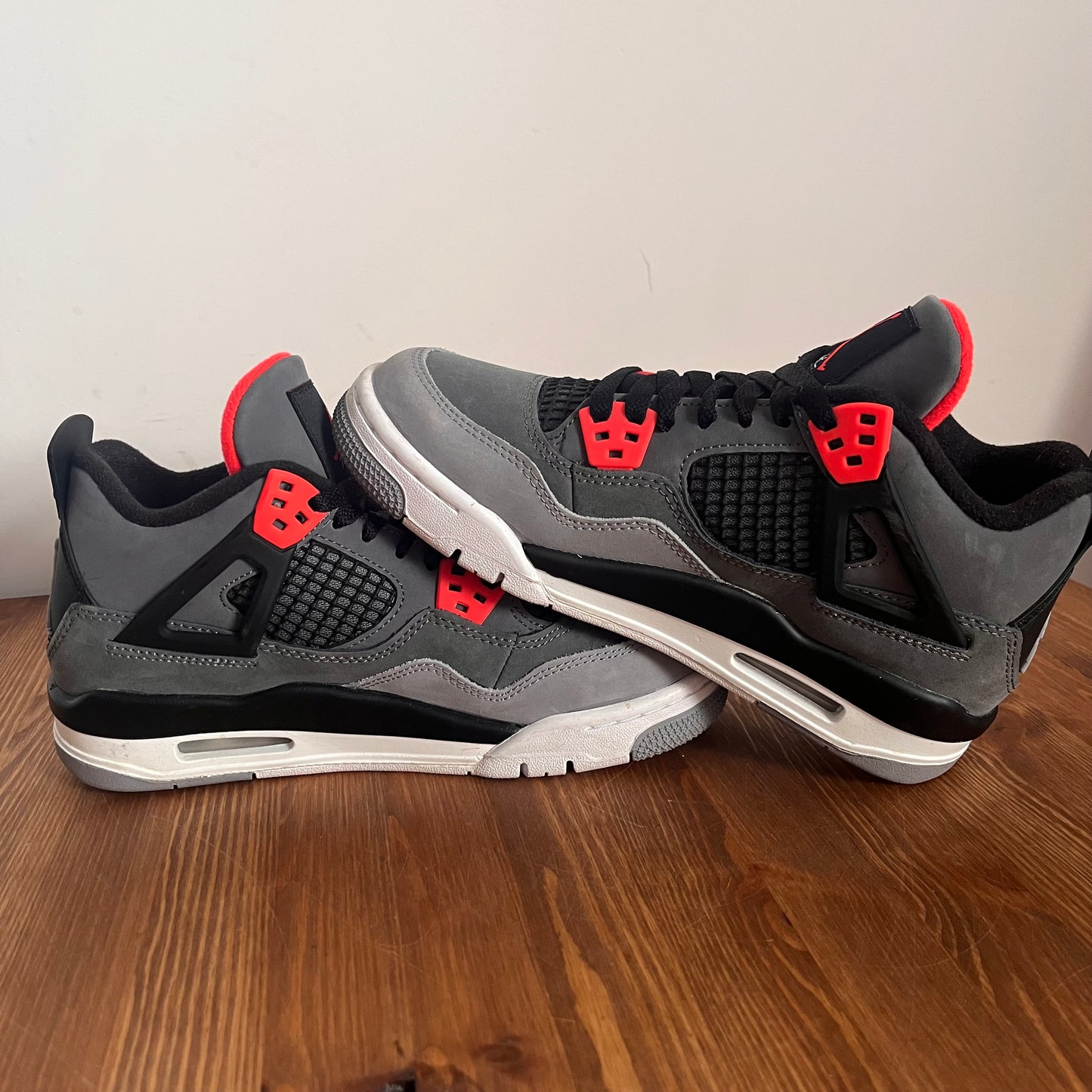 AIR JORDAN 4 INFRARED (GS) UK4 (USED)