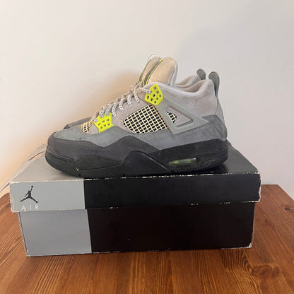 AIR JORDAN 4 NEON 95 UK6 (USED)