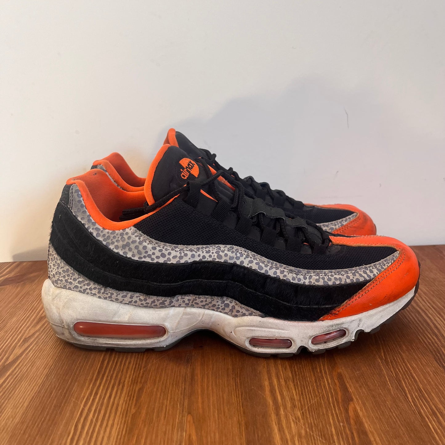 NIKE AIR MAX 95 SAFARI BLACK UK11 (USED)