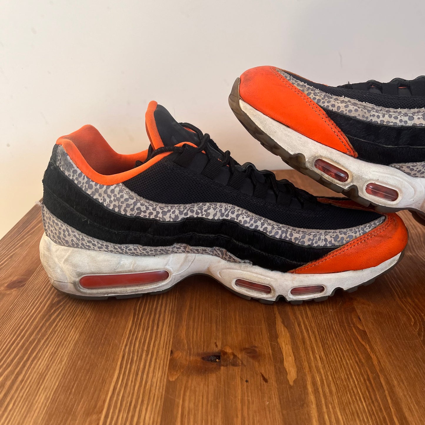 NIKE AIR MAX 95 SAFARI BLACK UK11 (USED)