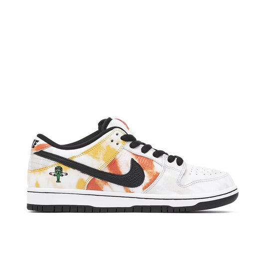 NIKE DUNK LOW SB RAYGUN WHITE UK7.5 (USED)