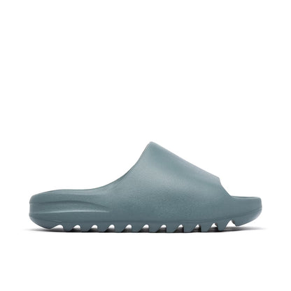 YEEZY SLIDE SLATE MARINE UK8 (USED)