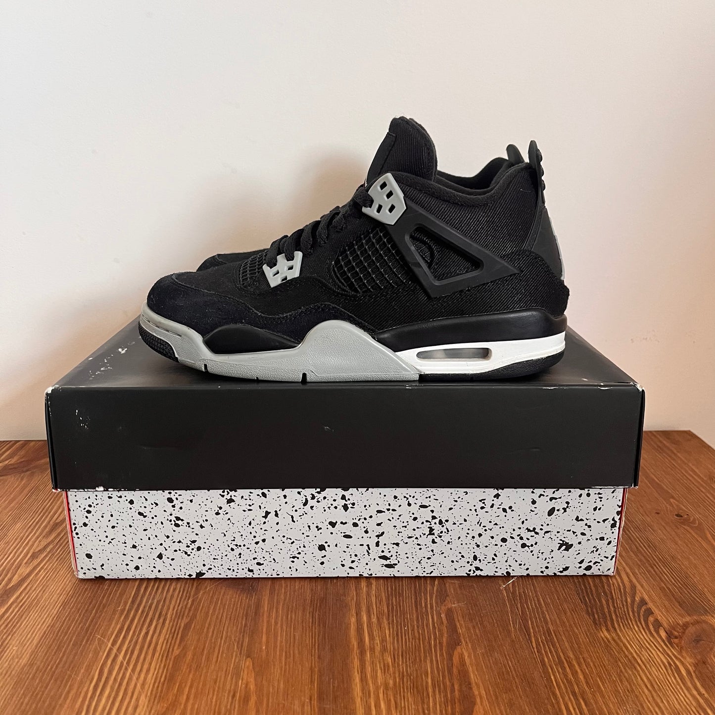 AIR JORDAN 4 BLACK CANVAS (GS) UK5 (USED)