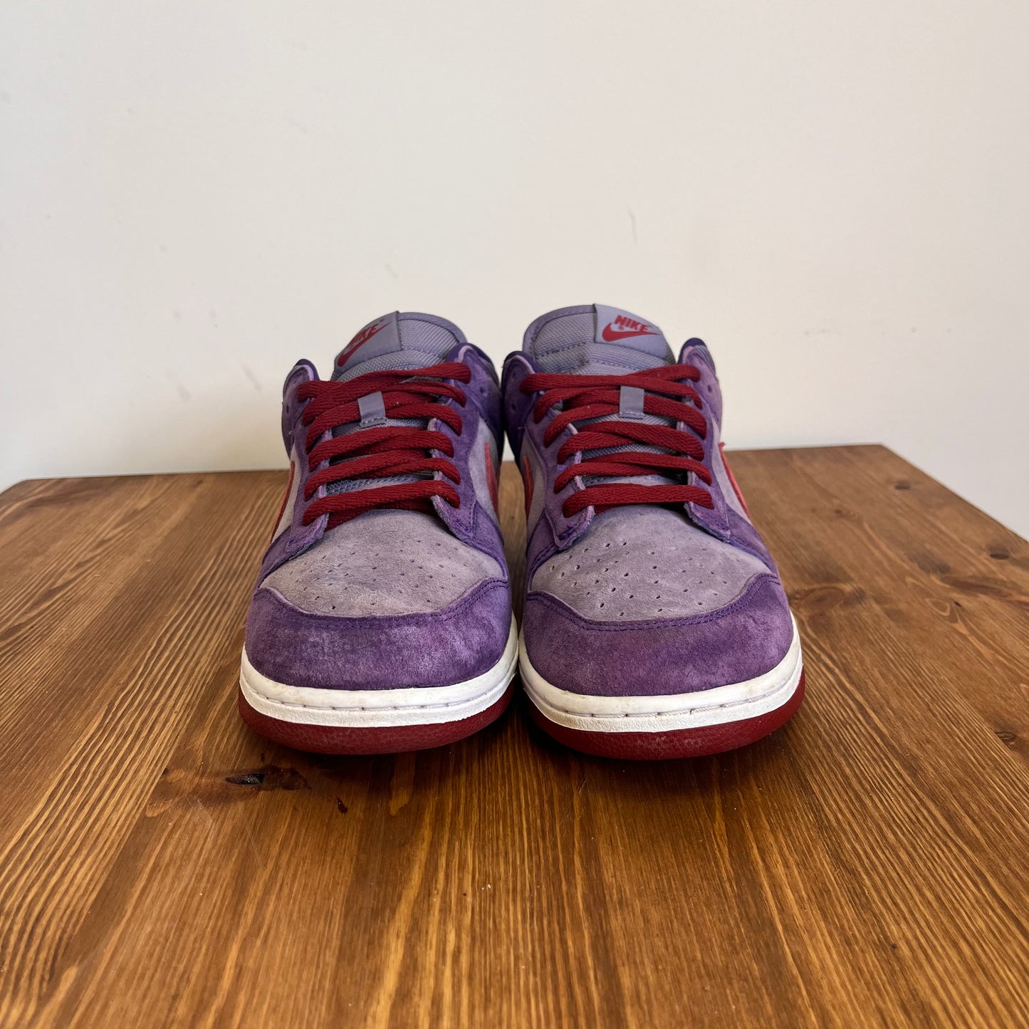 NIKE DUNK LOW PLUM UK9 (USED)