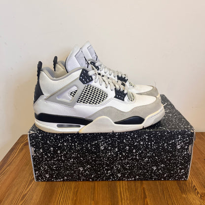 AIR JORDAN 4 MILITARY BLACK UK7 (USED)