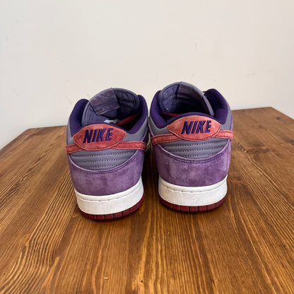 NIKE DUNK LOW PLUM UK9 (USED)