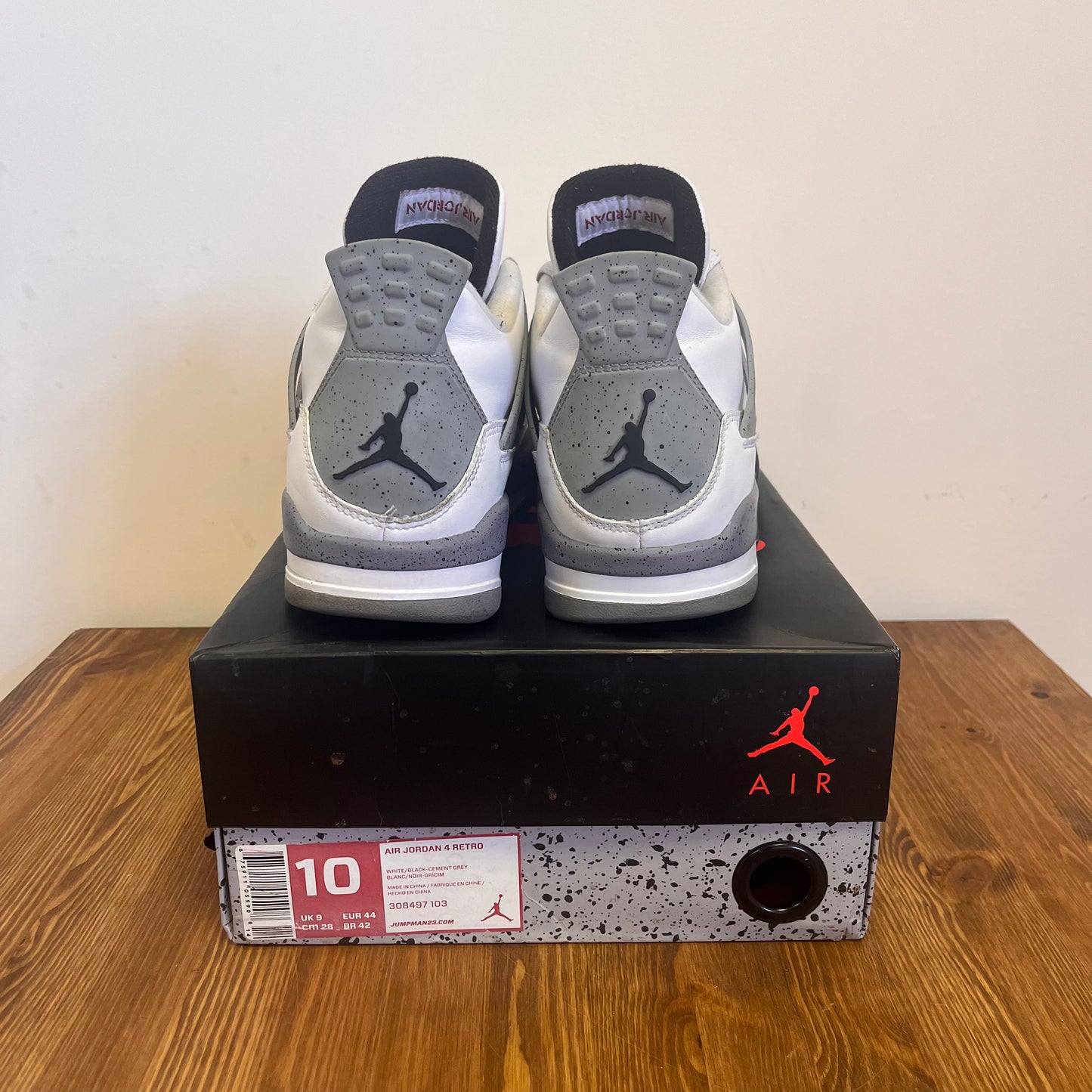 AIR JORDAN 4 WHITE CEMENT 2012 UK9 (USED)