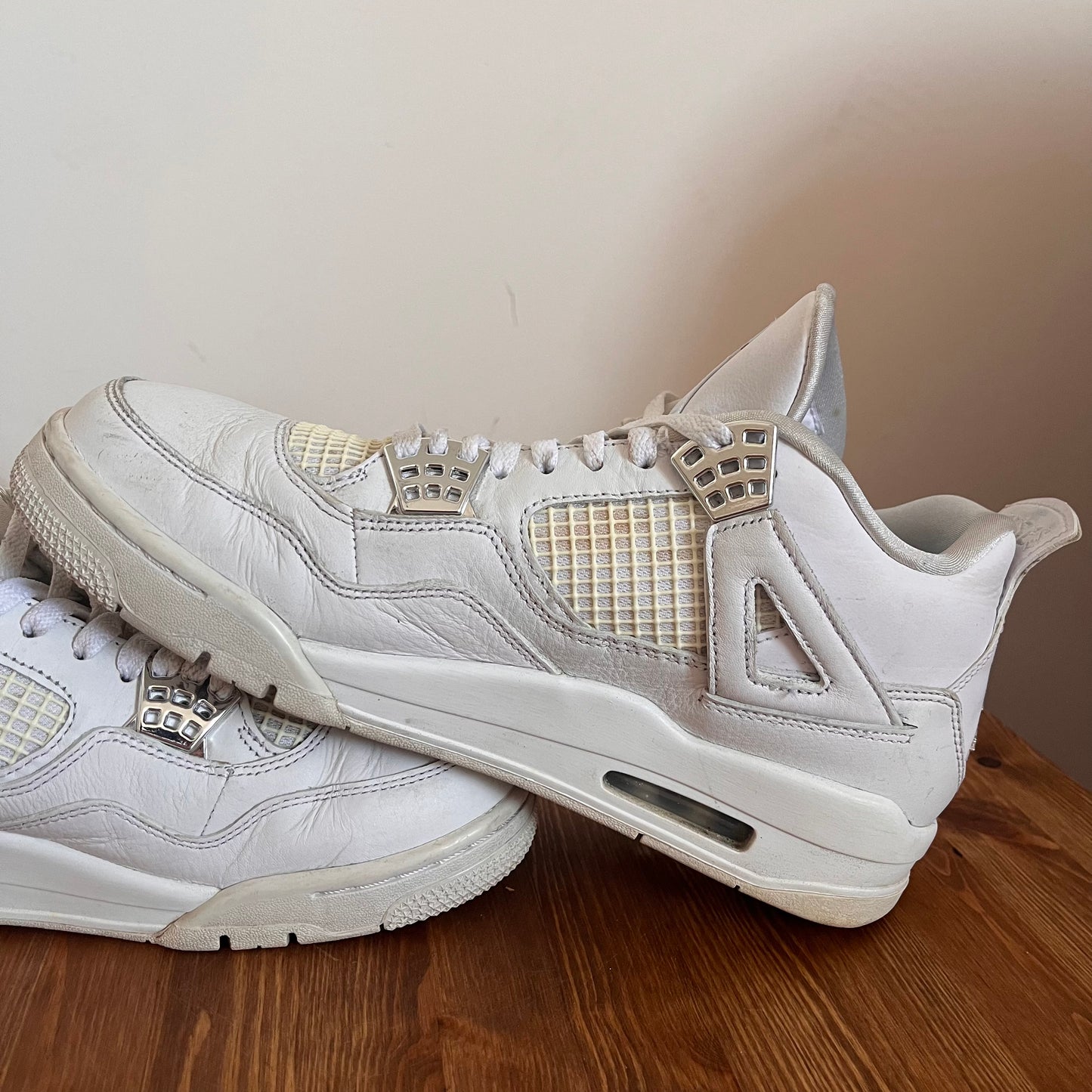 AIR JORDAN 4 PURE MONEY 2016 UK8.5 (USED)